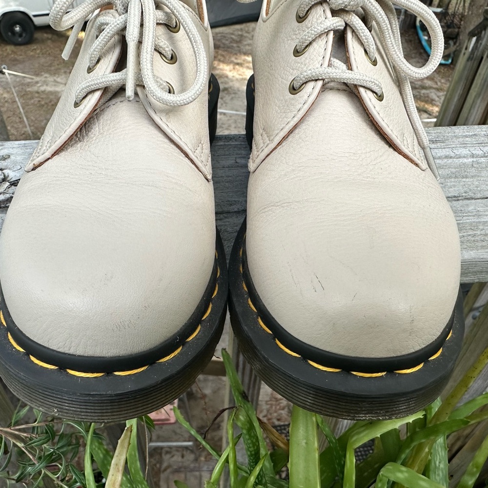Dr Martin 24256 Beige Virginia oxfords - Picture 8 of 8